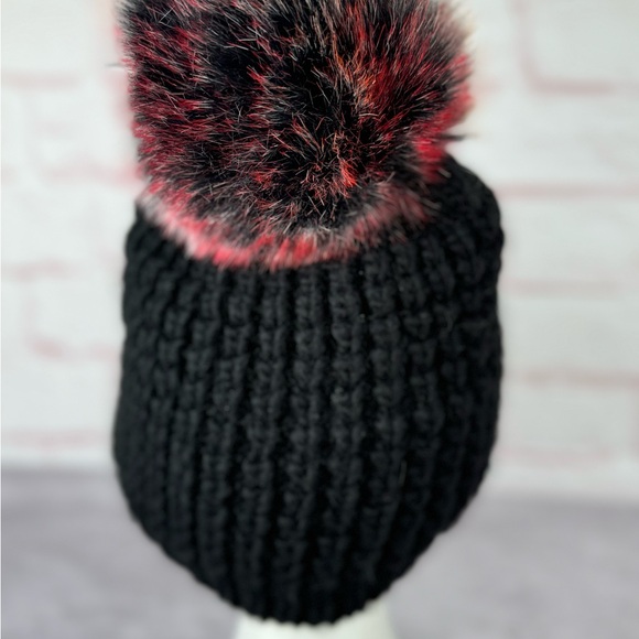 Kyi Kyi Canada Pouf Pom Pom Hat NWT - Picture 4 of 11